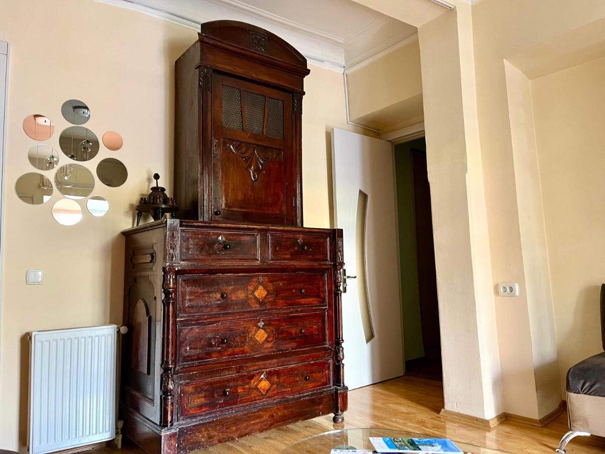 Apartment In Old Tbilisi Orbeliani Square 外观 照片