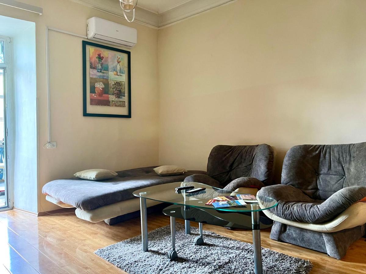 Apartment In Old Tbilisi Orbeliani Square 外观 照片
