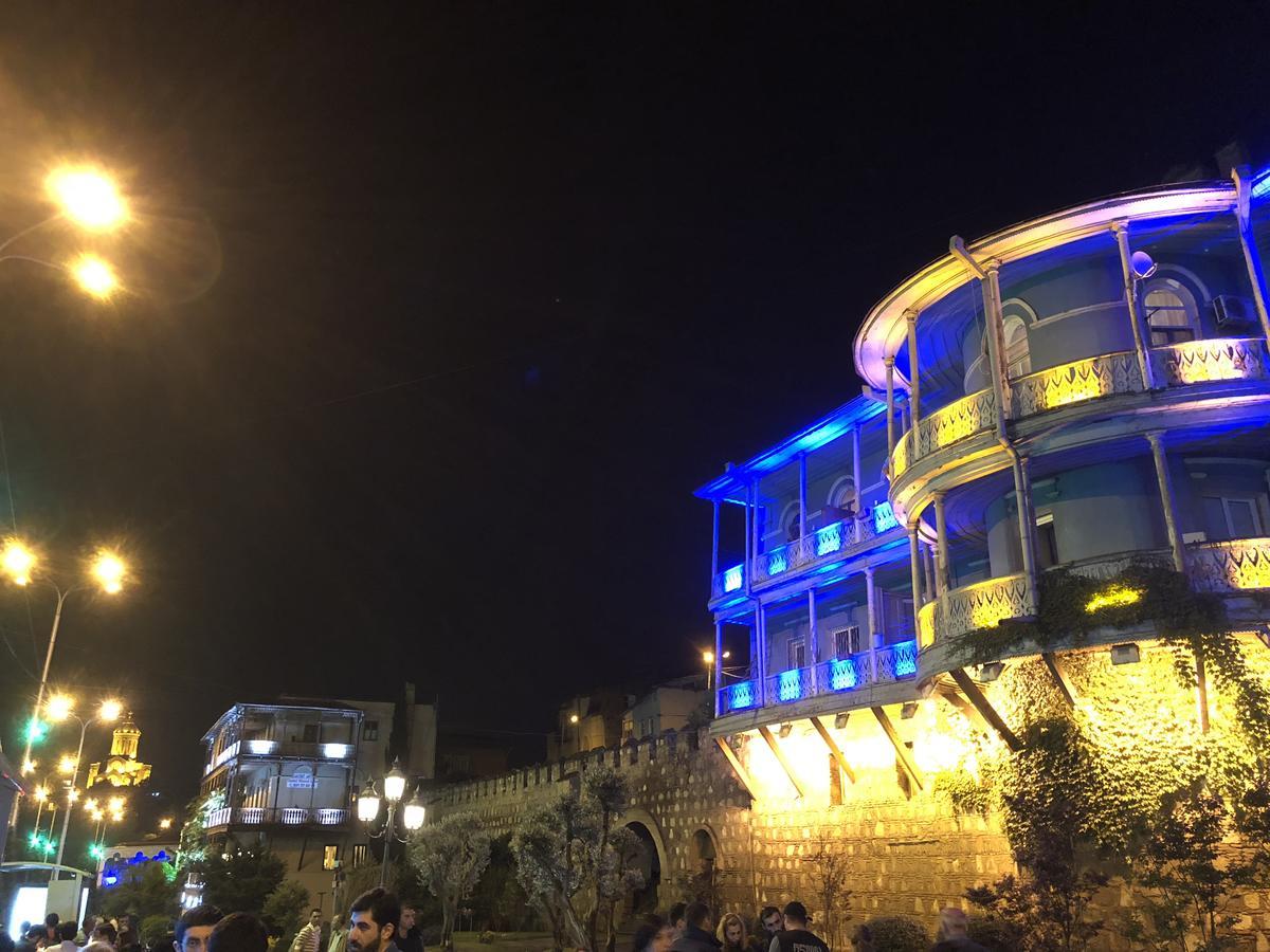 Apartment In Old Tbilisi Orbeliani Square 外观 照片